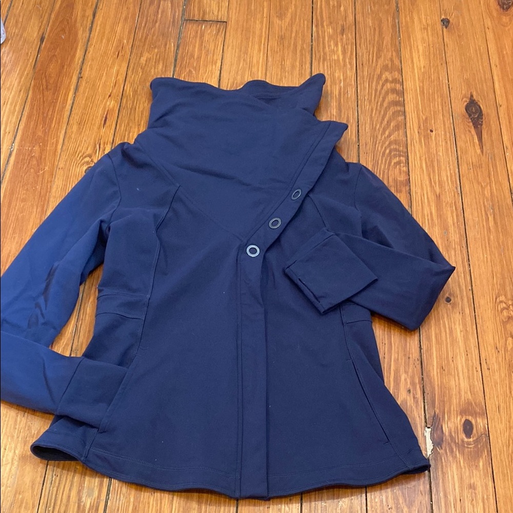 Navy high-collar cross button athletic jacket